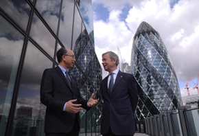 The Secretary for Transport and Housing and Chairman of the Hong Kong Maritime and Port  Board, Mr Frank Chan Fan (left) lunch with Chairman of Maritime London, Lord Jeffrey Mountevans (right) before the Memorandum of Understanding (MoU) signing ceremony.
